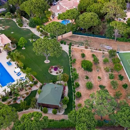 Ferrarias Sleeps 12 With Pool Air Con And Wifi Villa